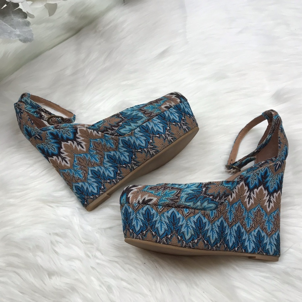 Jeffery Campbell Blue Multicolor Wedges Sz 7.5 EUC - Picture 3 of 8